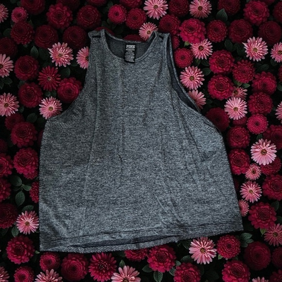 PINK Victoria's Secret Gray Boxy Muscle Tee - Picture 1 of 9
